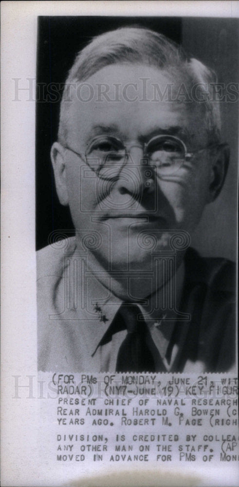 1943 Press Photo Naval Robert Page Admiral Harold Bowen - Historic Images