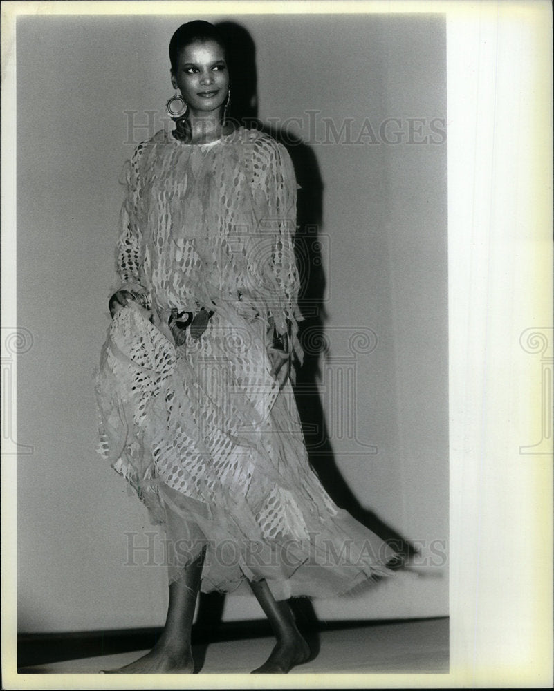 1984 Press Photo Jeanne Pacella dress white cotton - Historic Images