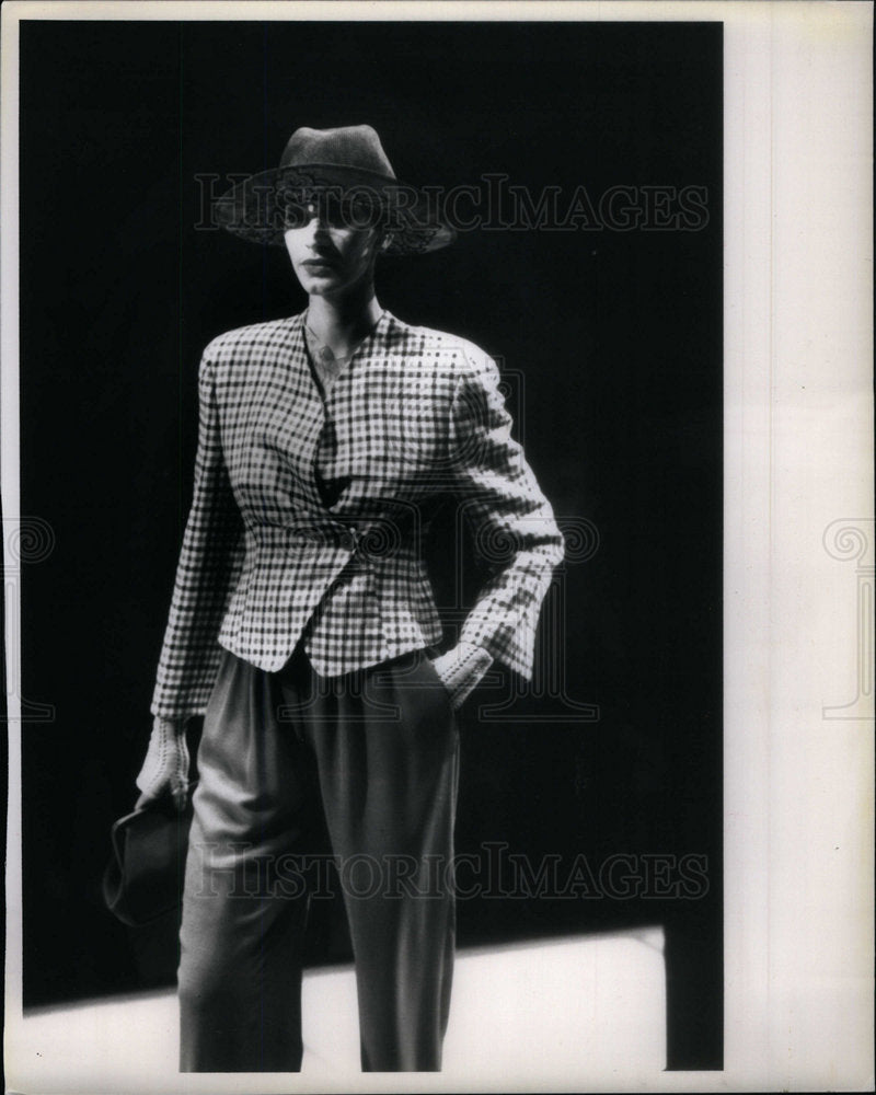 1988 Giorgio Armani Fashion Historic Images