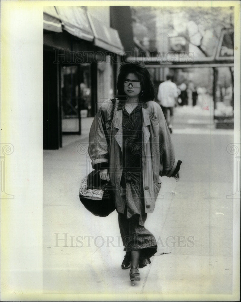 1986 Press Photo Yuen Mul Charcoal pewyer jacket dress - Historic Images