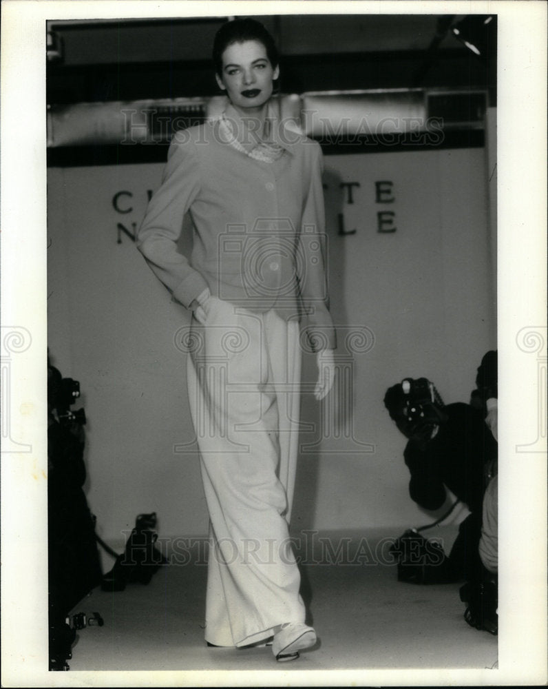 1988 Press Photo Fashion women - Historic Images