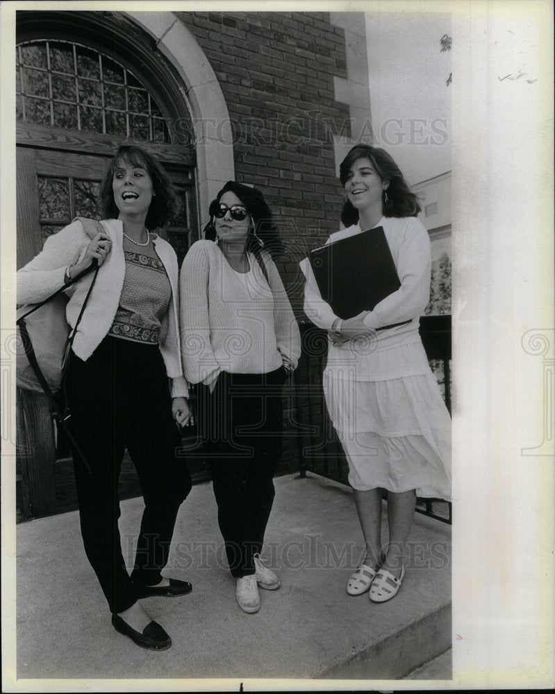 1985 Press Photo Sarah Maline Dave Jacobs Oxford shirt - Historic Images