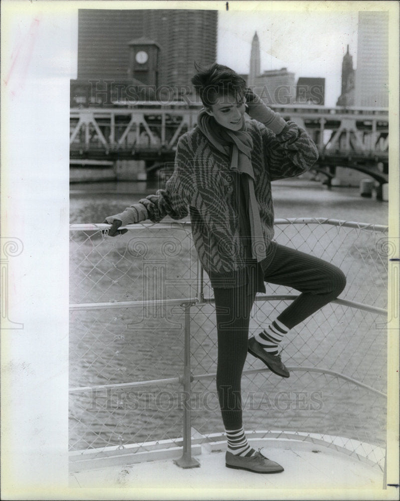 1985 Press Photo Benneton Wool Sweater Ribbed Pants - Historic Images