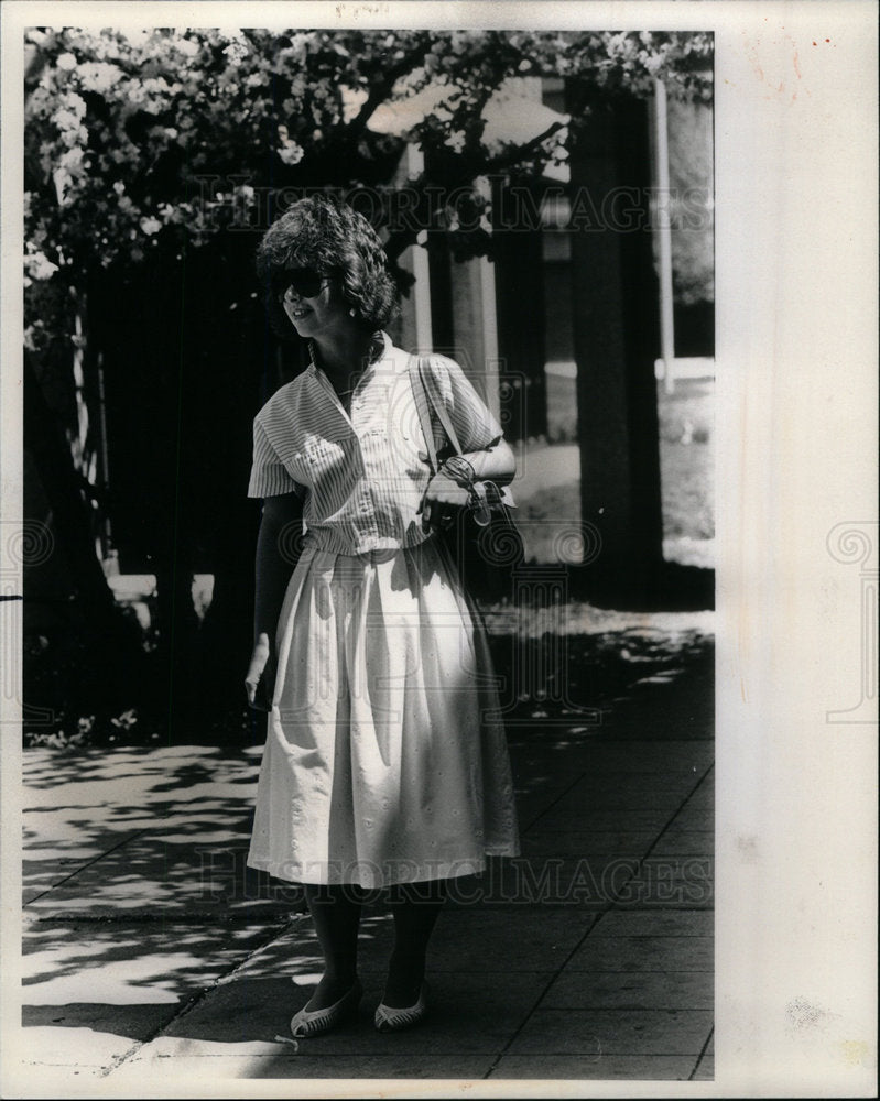 1985 Press Photo Karine Rozenberg swimsuit gym shorts - Historic Images