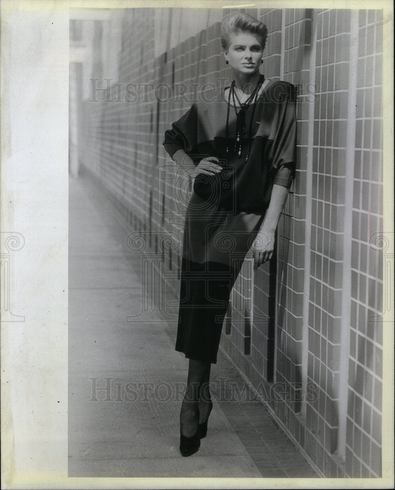 1985 Press Photo Kanae Wool Dolman Top Skirt Slim - Historic Images