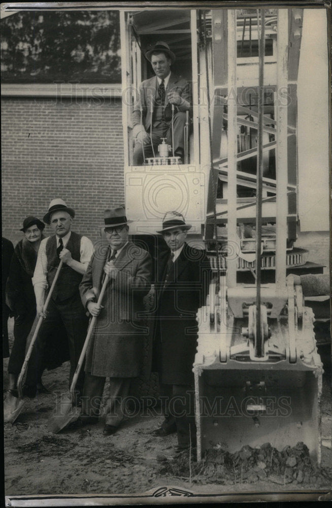 1935 Press Photo Denver Home Moderation fair James Duke - Historic Images