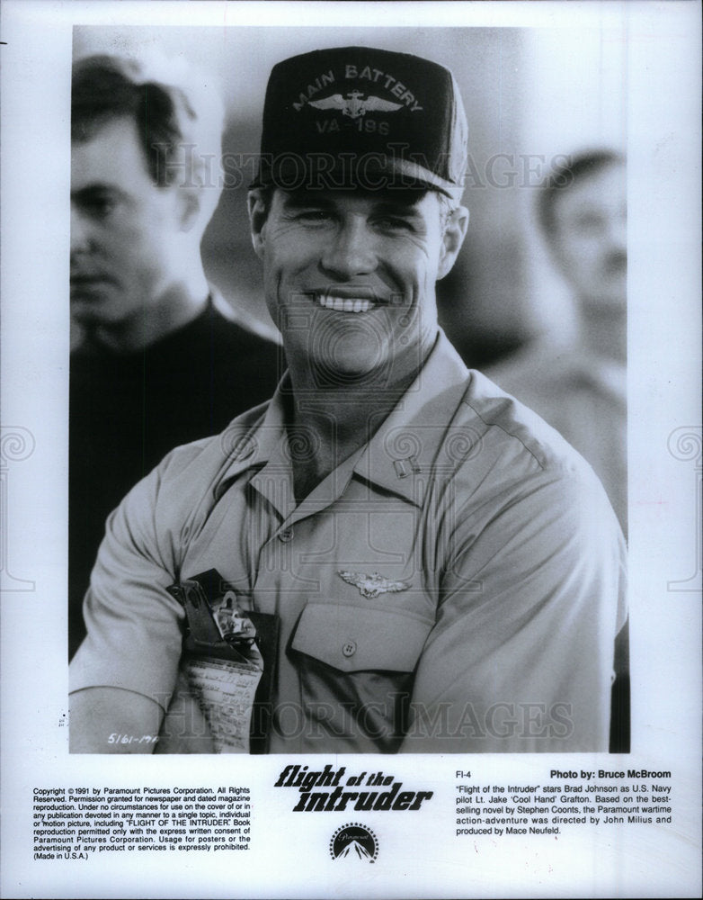 1991 Press Photo Brad Johnson star Intruder flight US - Historic Images