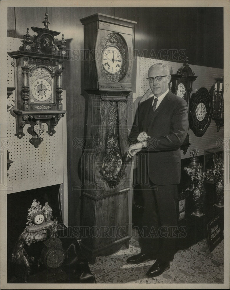 1969 Press Photo Morbier Peasant Clock - Historic Images