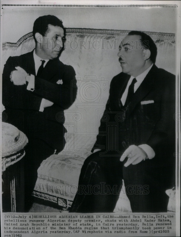 1962 Press Photo Ahmed Ben Bella chats with Kader Hatem - Historic Images