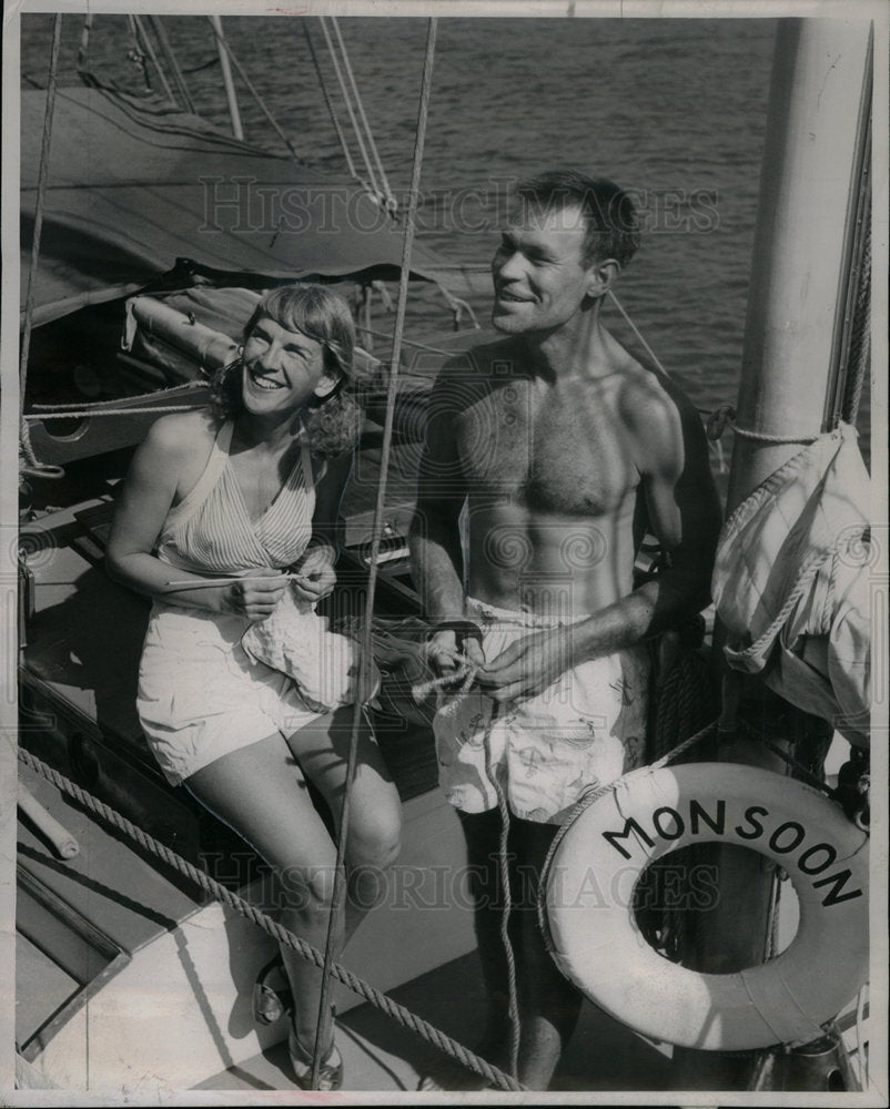 1947 Press Photo Roorinski with Wife Boat - RRX36571 - Historic Images