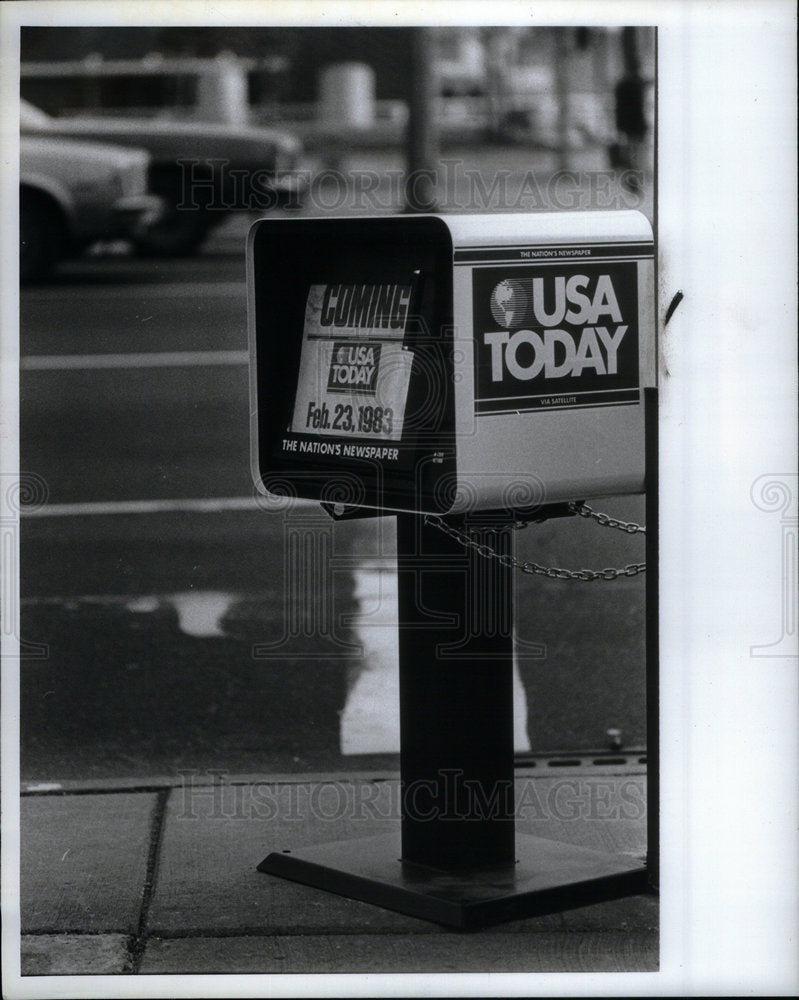 1983 Press Photo U.S.A. Vending Box - Historic Images