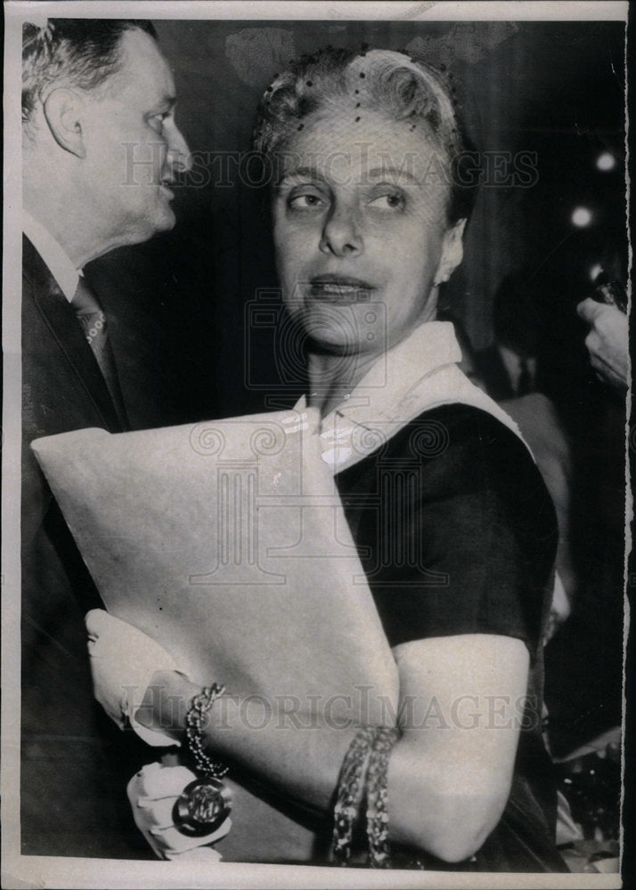 1958 Press Photo Mildred Paperman, Accountant. - Historic Images