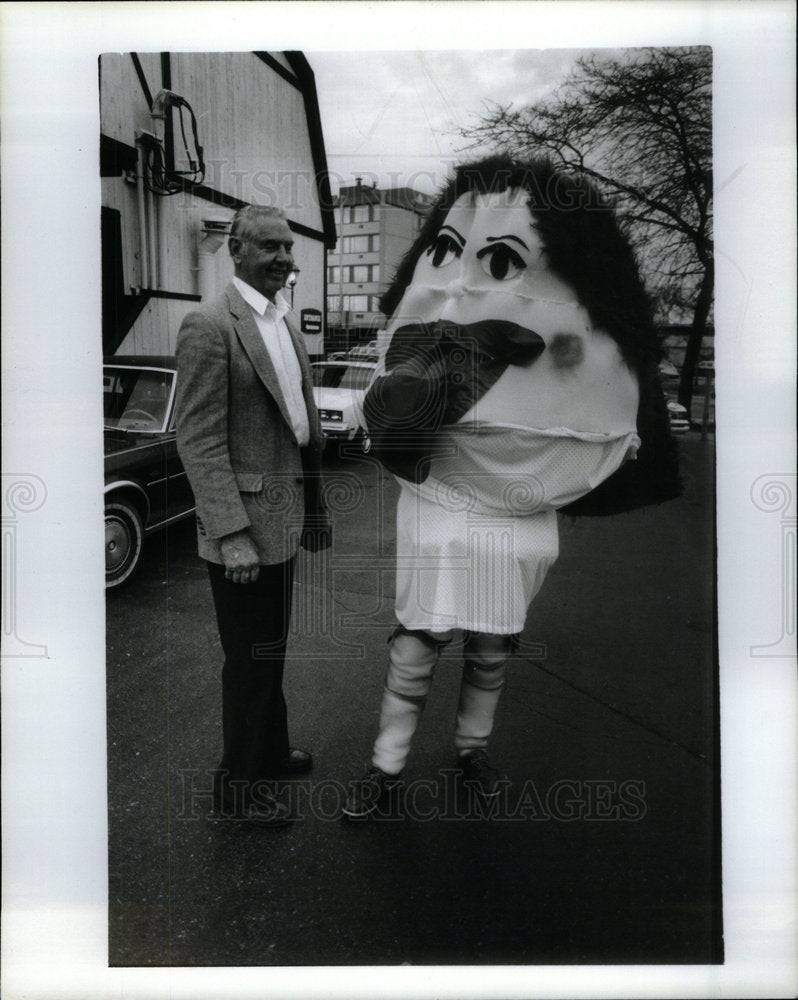 1985 Press Photo Jim Peabody restaurant Owner - Historic Images