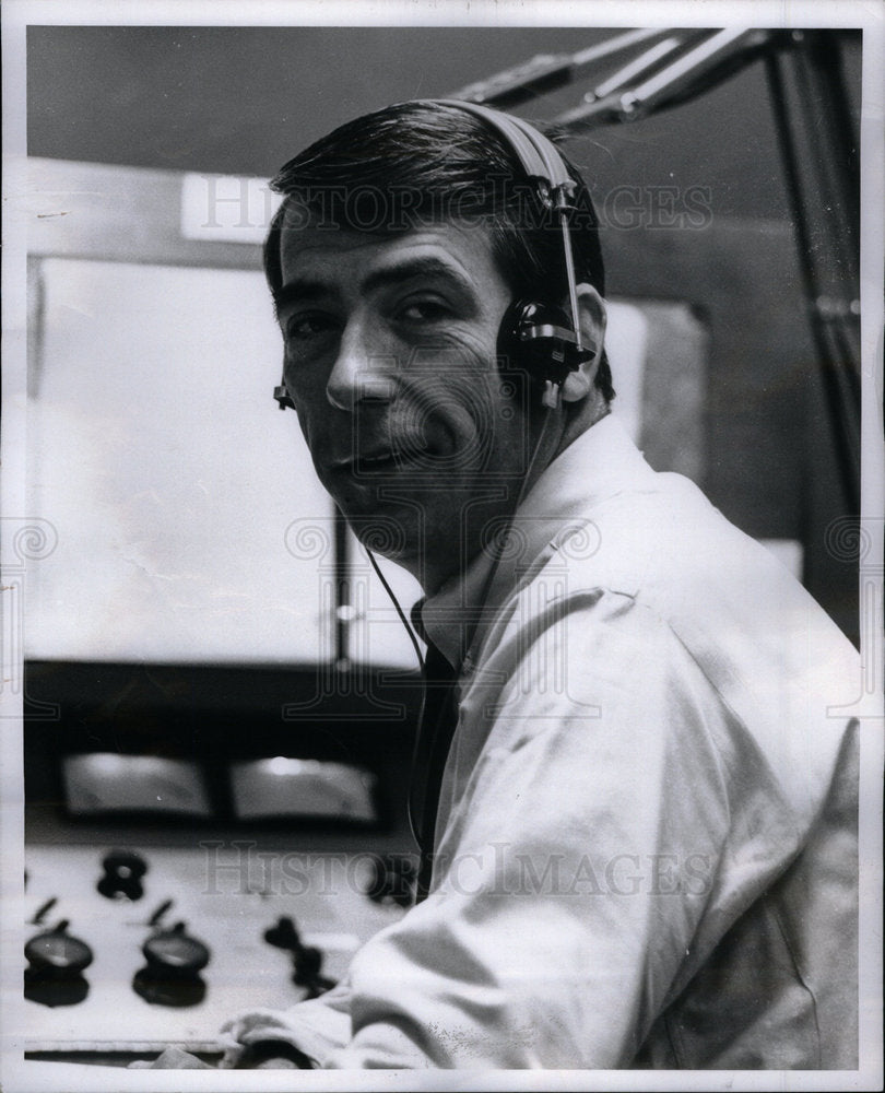 1968 Press Photo Disc Jockey Conrad Patrick Detroit - Historic Images