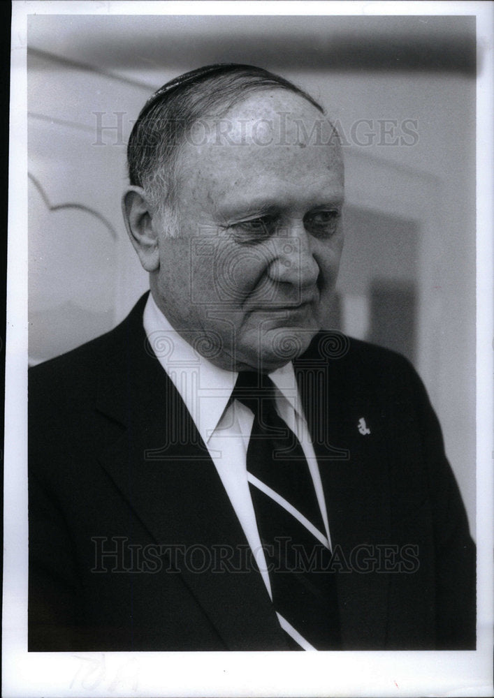 1991 Press Photo Abe Pasternski Holocaust Survivor Pix - Historic Images