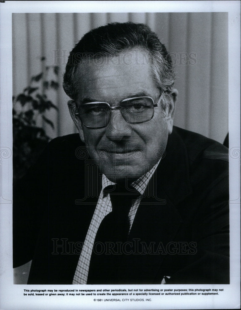 1981 Press Photo Movie Producer Jennings Lang Profile - Historic Images