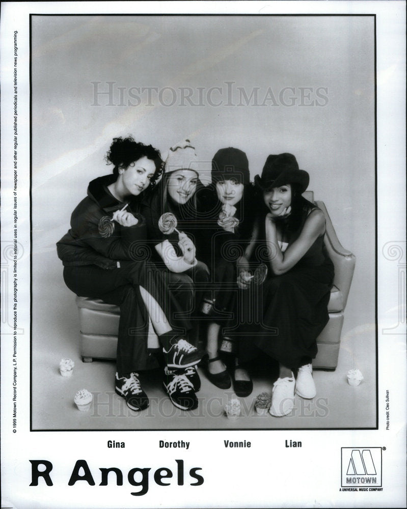 Press Photo R Angels Gina Dorothy Vonnie Lian Entertain - Historic Images