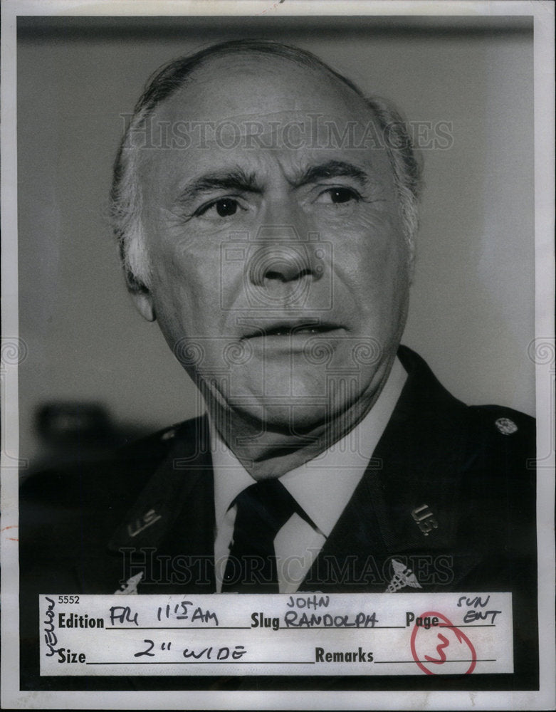 1976 Press Photo John Randolph Actor - Historic Images