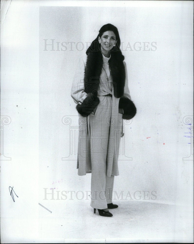 1983 Press Photo Brenda Rosenberg Business Executive - Historic Images