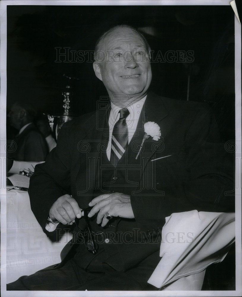 1953 Press Photo Vice Adm Chas Rosendahl USN - Historic Images