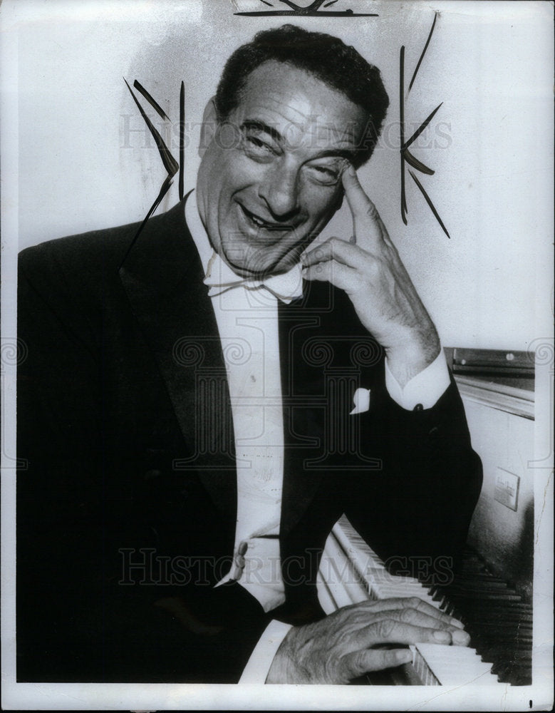 1971 Press Photo Victor Borge comedian, conductor - Historic Images