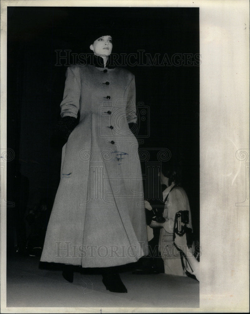 1986 Press Photo Cathy Hardwick Women Fashion - Historic Images