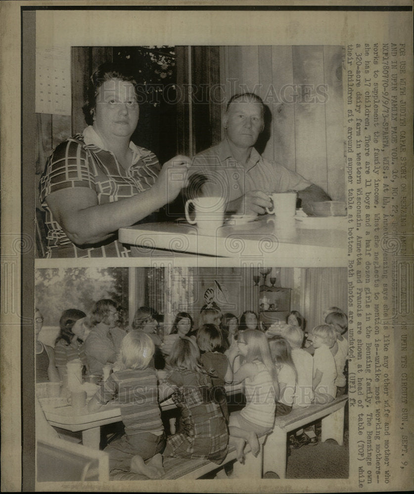 1973 Press Photo Annetta Benzing Large Family Chicago - Historic Images