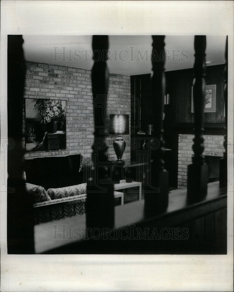 1970 Press Photo Family Room Of Northbrook Condos - Historic Images