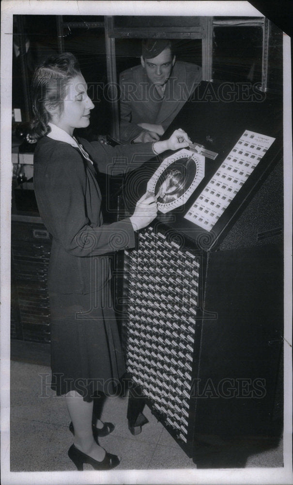 1946 Pennsylvania Railroad Employee Margare-Historic Images