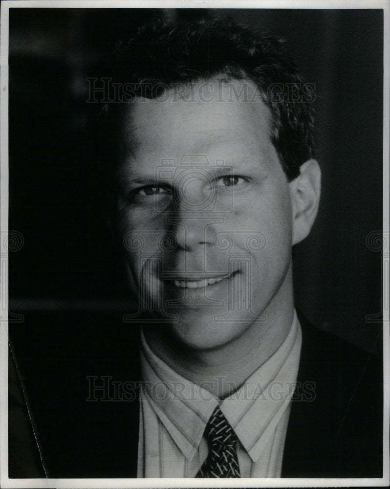 1987 Press Photo Steve businessman producer NFL team - Historic Images