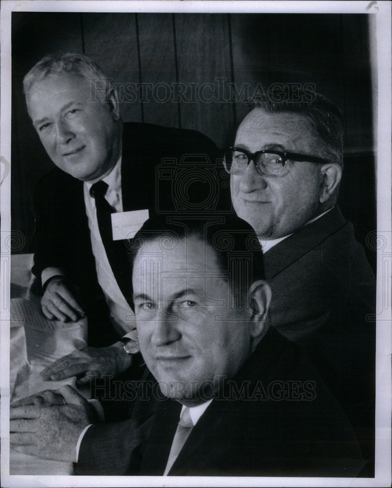 1969 Press Photo Timonm Erich Henkel Business Executive - Historic Images