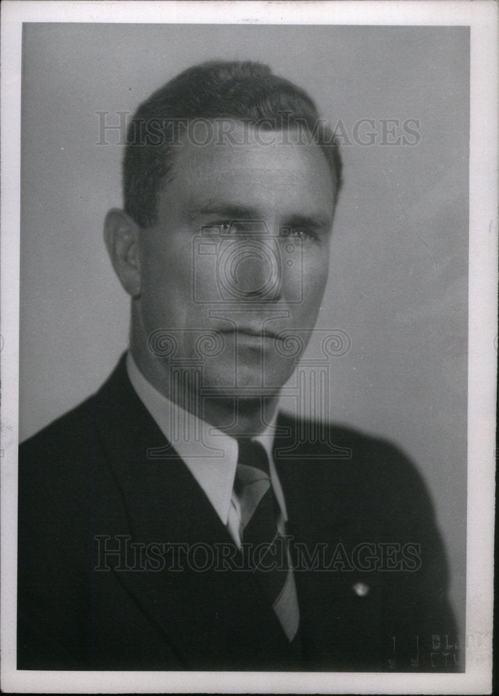 1954 Press Photo Herbert L. Smith Wayne State Coach - Historic Images