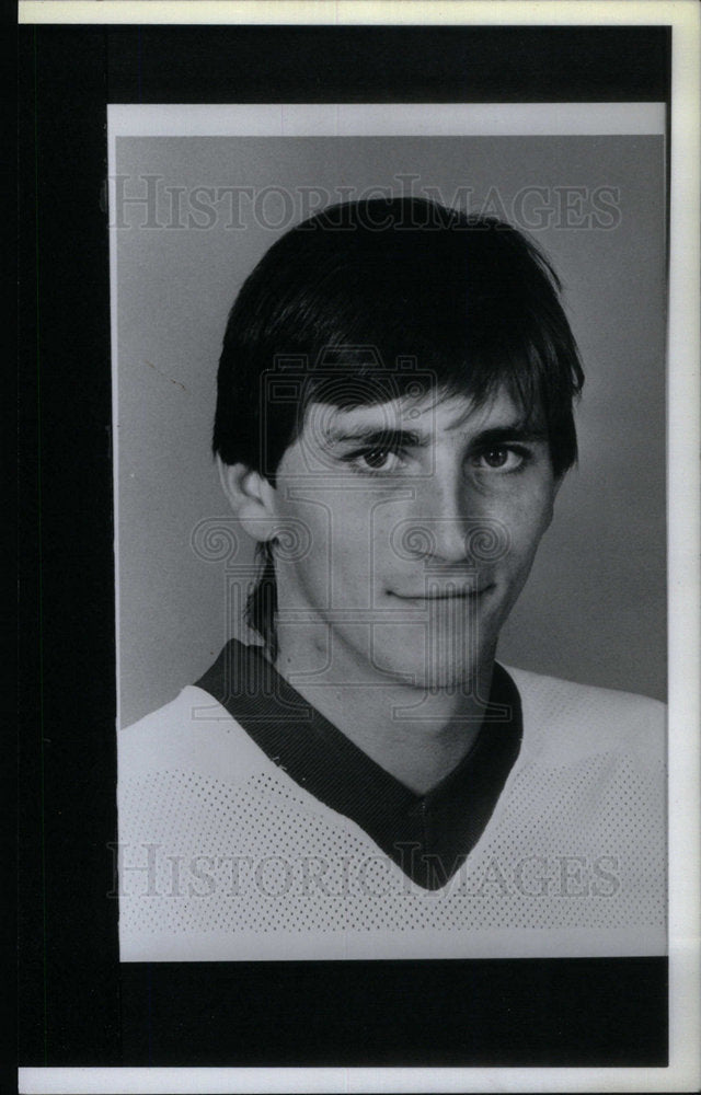 Press Photo Mark LaForest Of The Detroit Red Wings - Historic Images