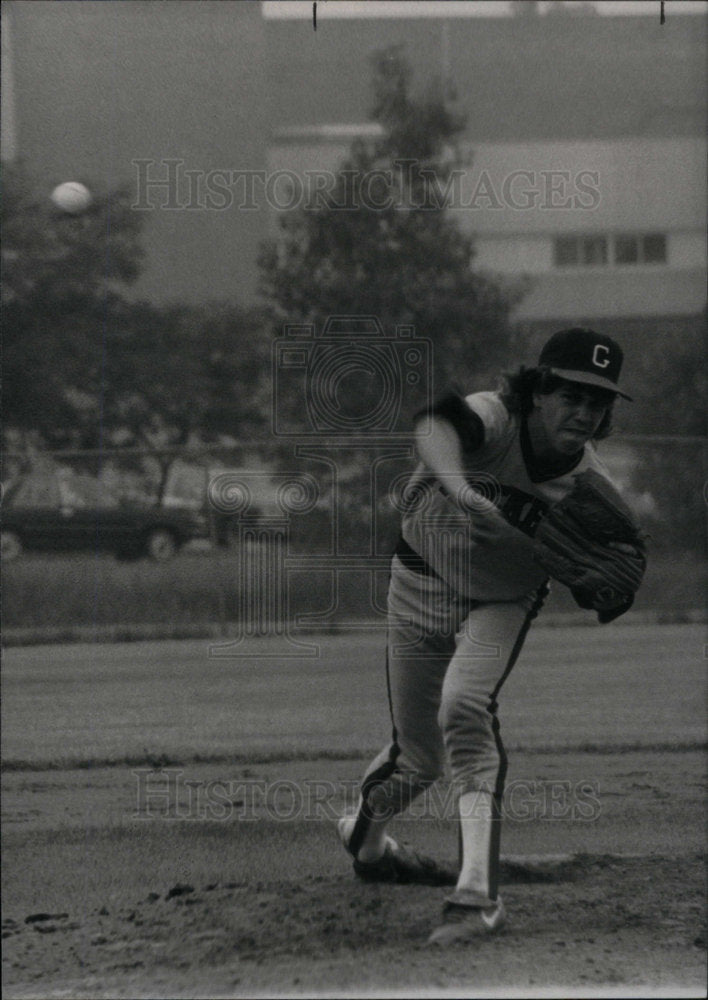 1986 Press Photo John Glenn, pitcher - Historic Images
