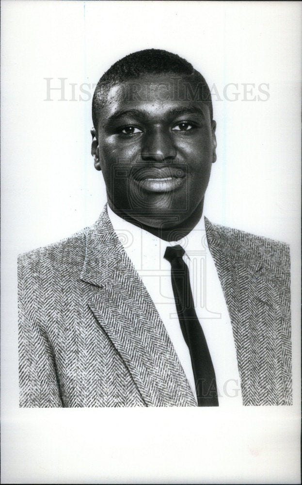 1990 Press Photo Rod Jones football player Henry Ford - Historic Images