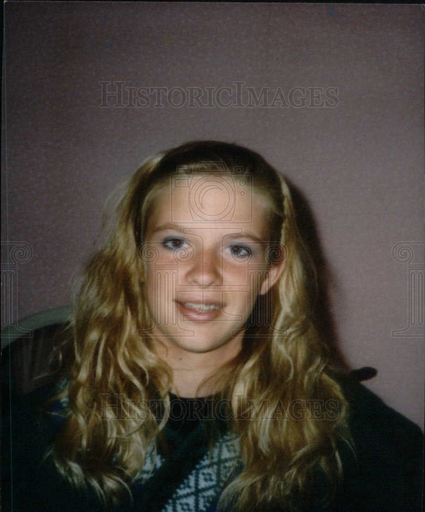 Press Photo Holly Hockin Elk Rapids Junior - Historic Images