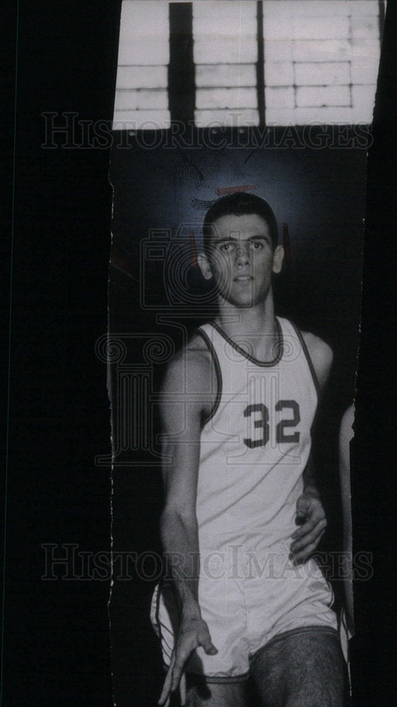 1968 Press Photo Dick Ventura,basketball player - Historic Images