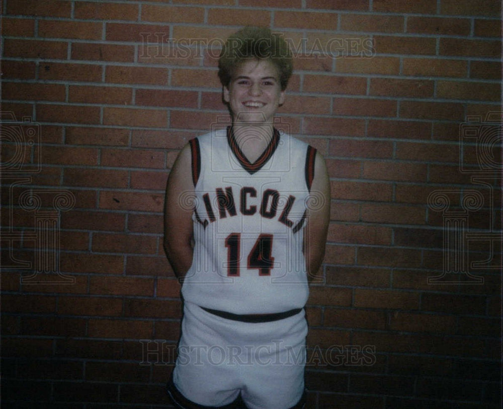 Press Photo Vickie Adkins,Jr basketball guard - Historic Images