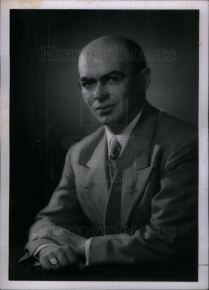 1953 Press Photo Robert McCollum  American voice actor - Historic Images