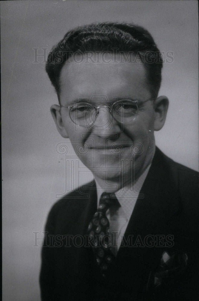 1942 Press Photo Floyd McCall - Historic Images