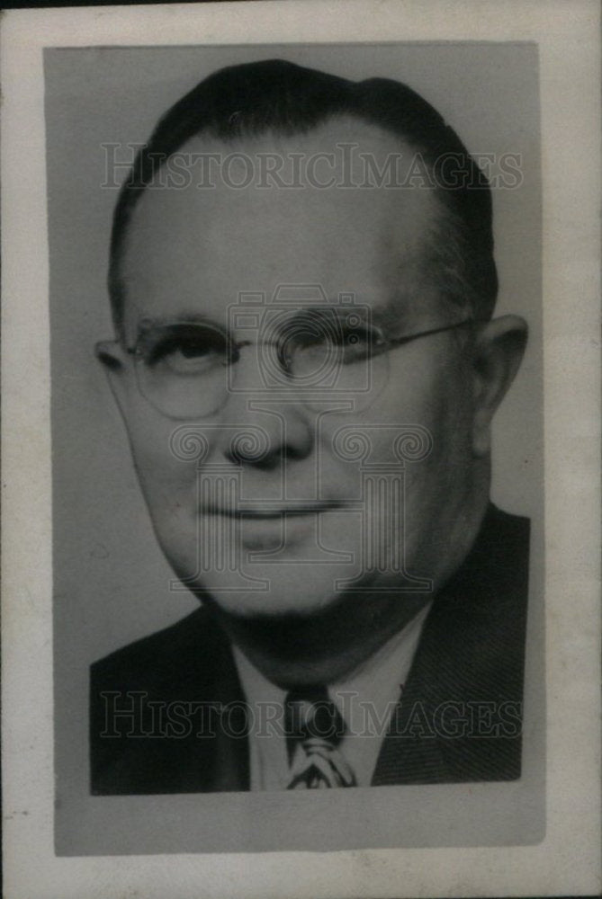 1951 Press Photo John McEwen Real Estate Owner - Historic Images