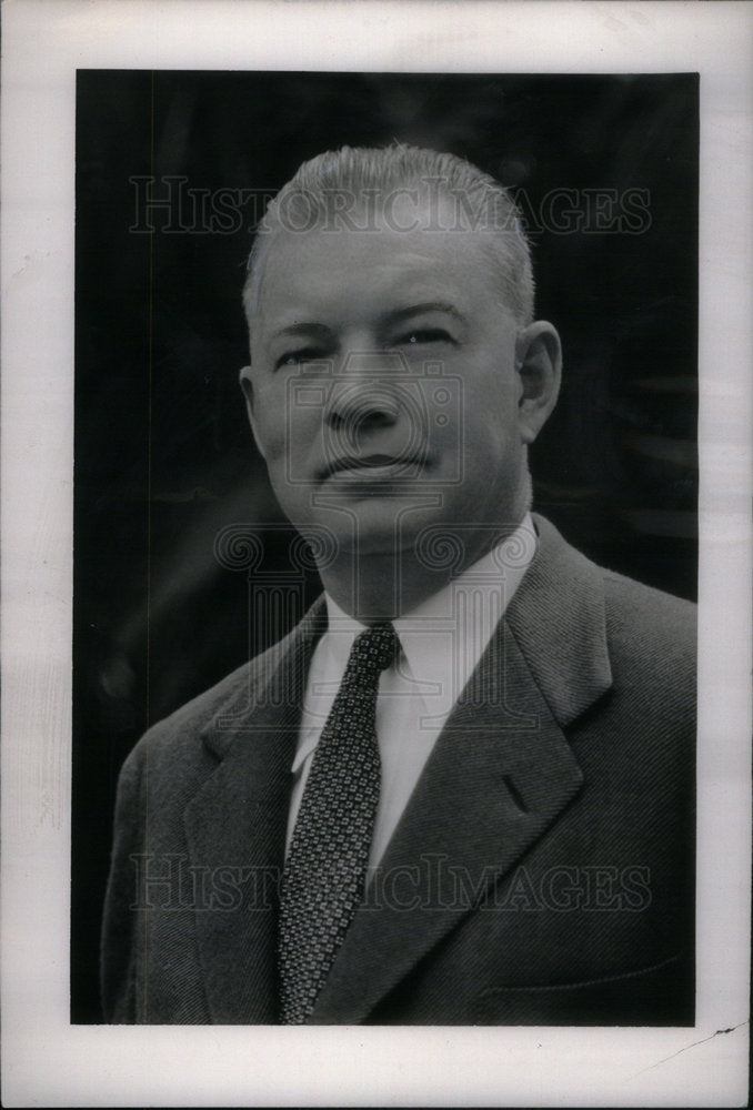 1947 Press Photo Lou R Maxon Detroit Advertising Man - Historic Images