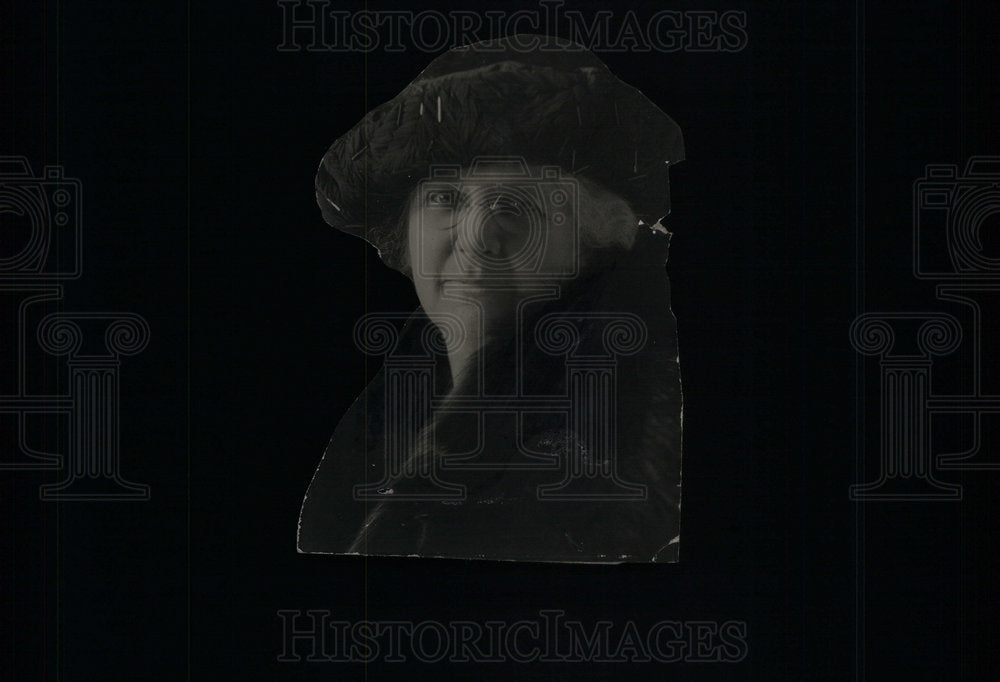 1925 Press Photo Mrs. Walter Lowry Mother War - Historic Images