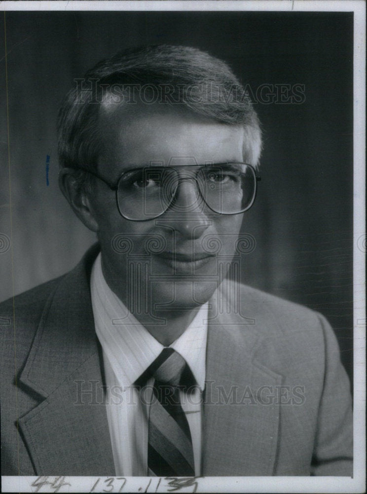 1988 Press Photo George Buck Attorney - Historic Images