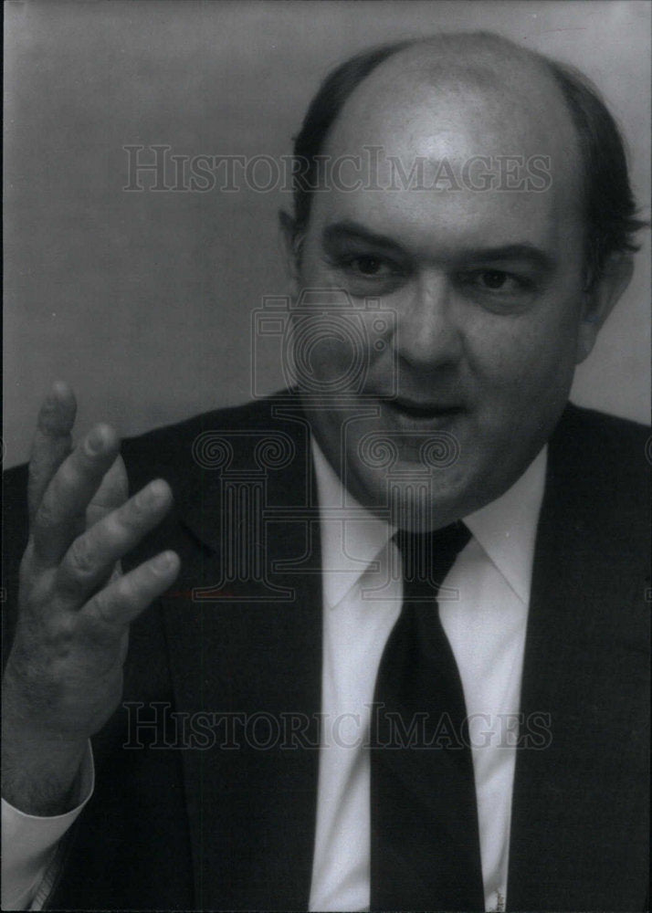 1990 Press Photo Philip Burgess president senior fellow - Historic Images