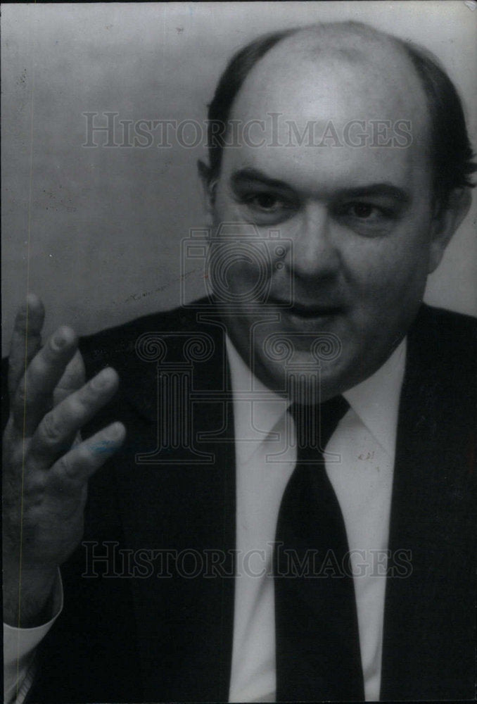 1993 Press Photo New West Executive Philip Burgess - Historic Images