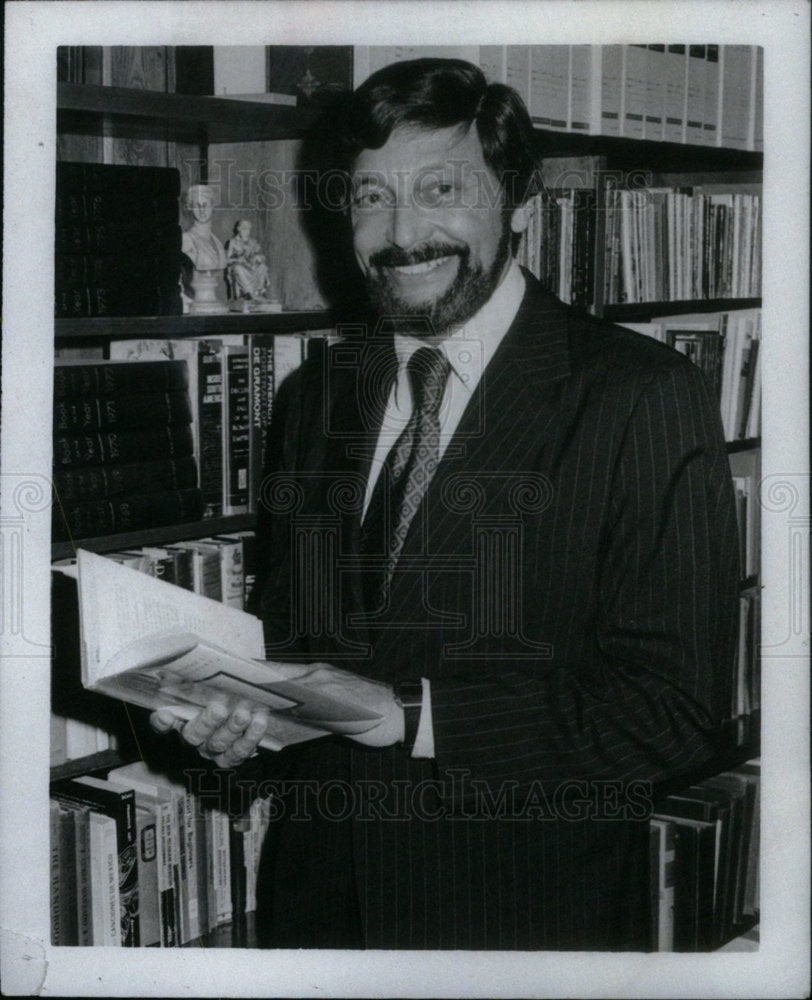 1977 Press Photo Milton Byrd Adams college president - Historic Images