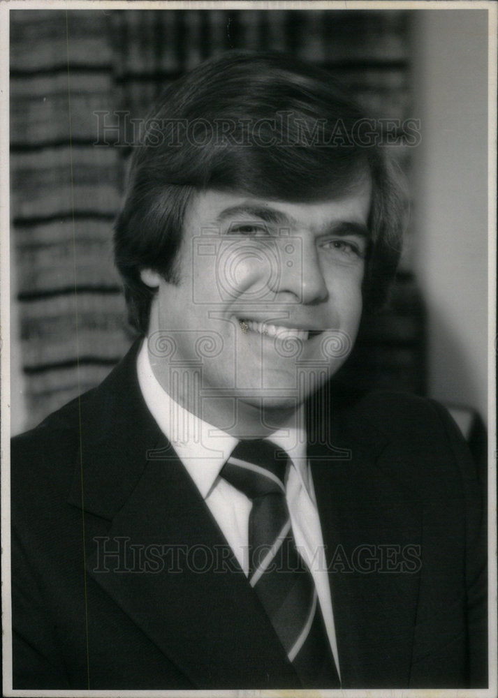 1976 Press Photo Gary C. Daniels/Real Estate - Historic Images