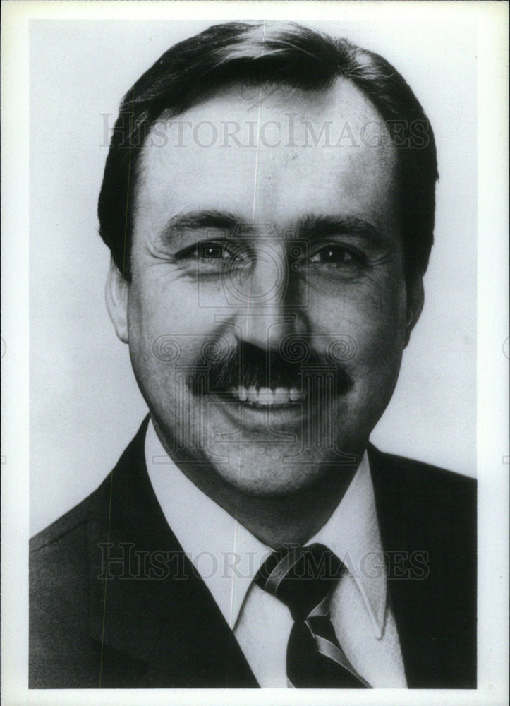 1988 Press Photo Tim Collum, Executive - Historic Images