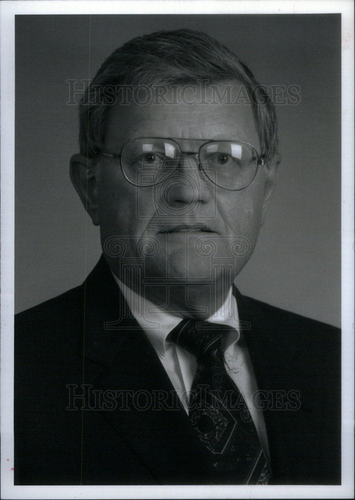 1994 Press Photo Robert Collins Eleanor Roosevelt Board - Historic Images